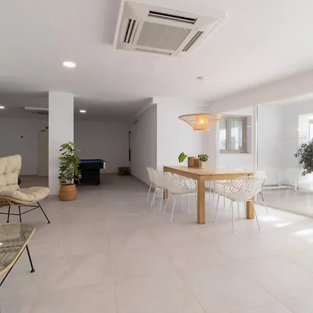 Apartment Bayview Hills, Luxury 2 Bedroom