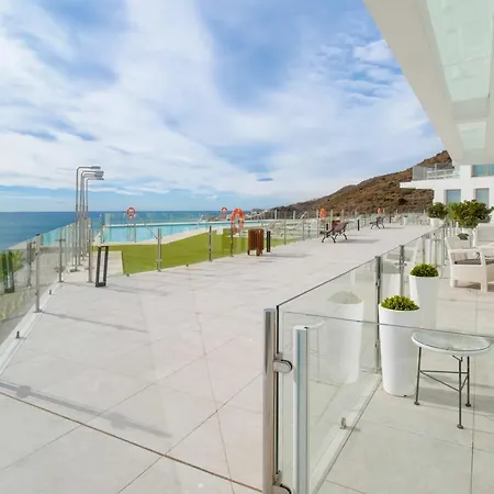 Apartment Bayview Hills, Luxury 2 Bedroom *