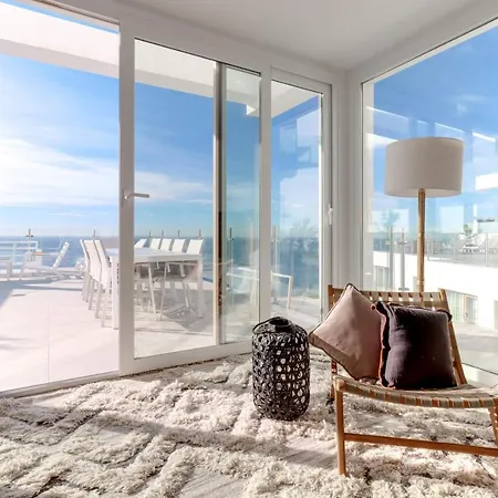 Apartment Bayview Hills, Luxury 2 Bedroom