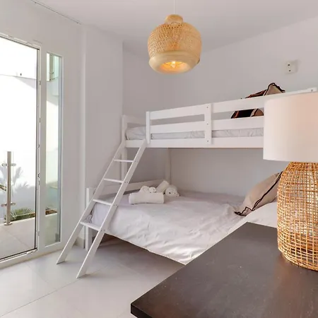Apartment Bayview Hills, Luxury 2 Bedroom
