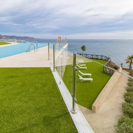 Bayview Hills, Luxury 2 Bedroom *