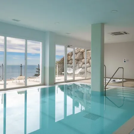 Bayview Hills, Luxury 2 Bedroom Apartment